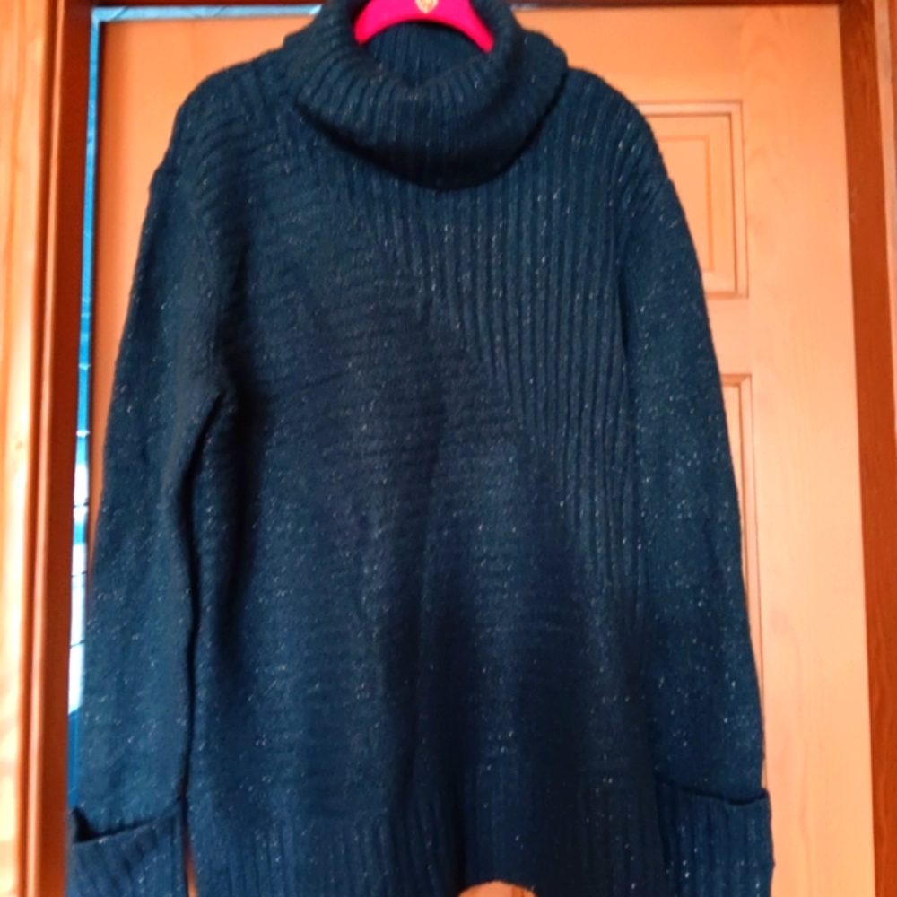 Women's Dark Green Turtleneck Sweater